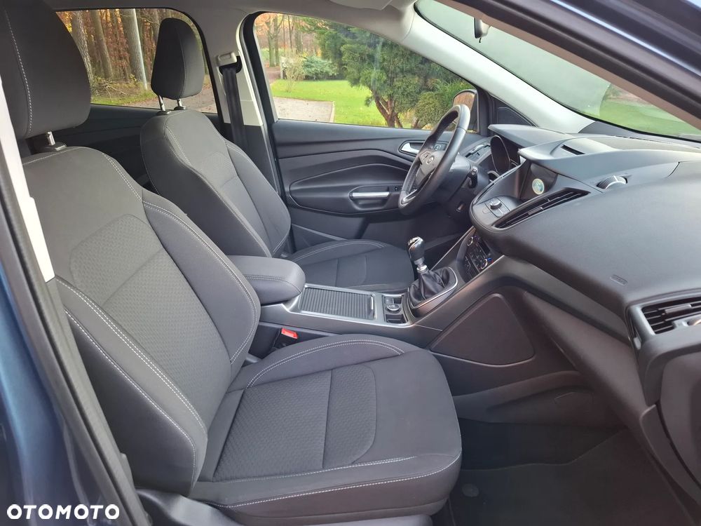 Ford Kuga 1.5 EcoBoost 2x4 Business Edition - 14