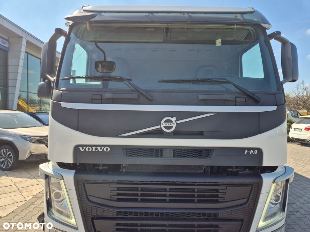 Volvo FM 340 4X2 / CHŁODNIA IZOTERMA / CARRIER VECTOR i350 / WINDA 2500KG / BEZWYPADKOWY / 1 WŁ / EURO 6 / AUTOMAT / IDEALNY / 9000KG ŁADOWNOŚĆ / WEBASTO - 4