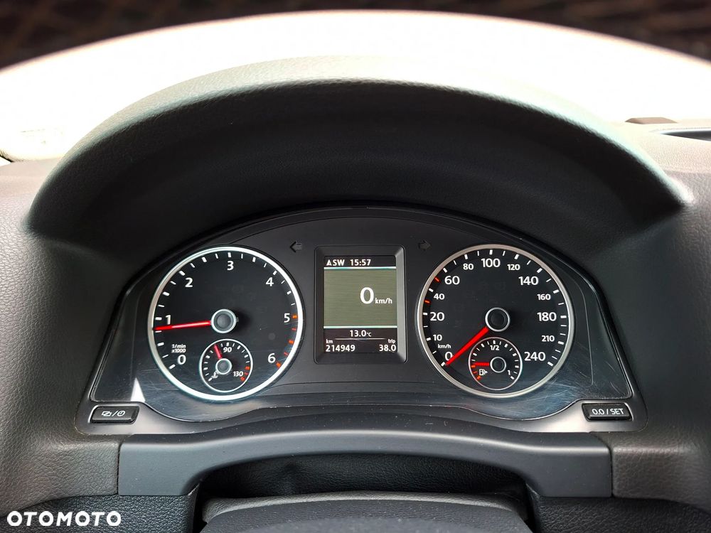 Volkswagen Tiguan 2.0 TDI DPF BlueMotion Technology Cup Sport & Style - 36
