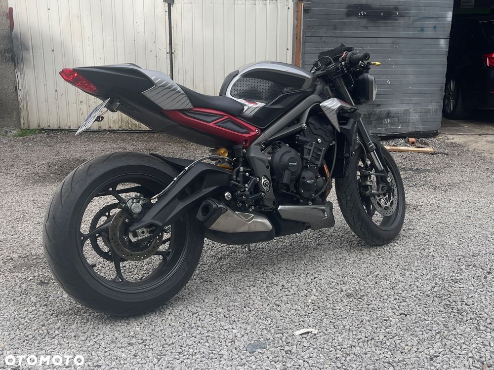 Triumph Street Triple - 6