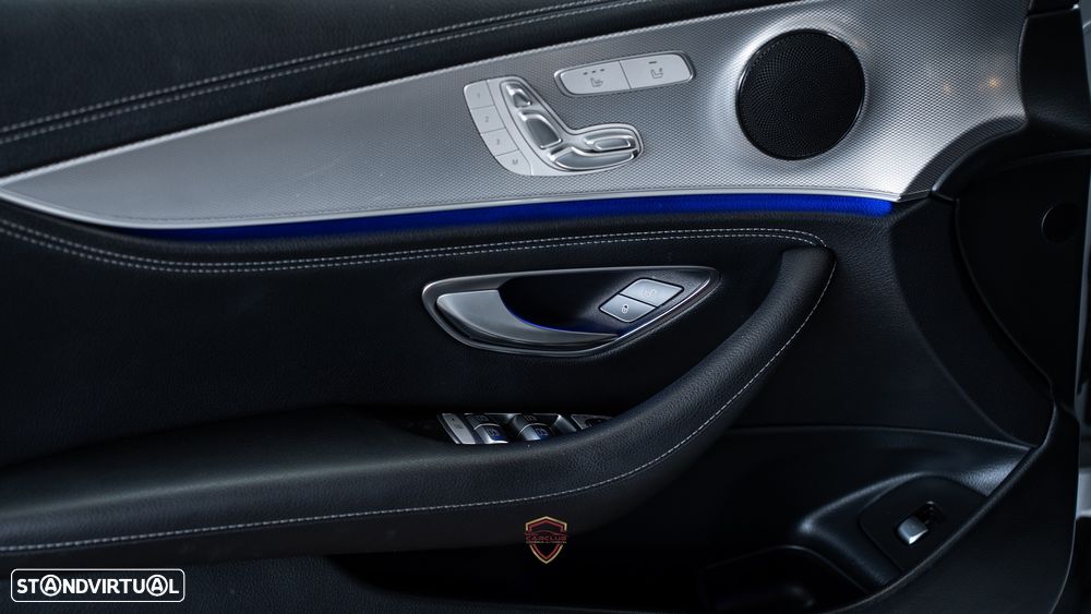 Mercedes-Benz E 300 de AMG Line - 16