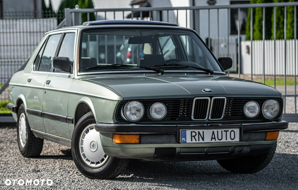 BMW Seria 5 518 i