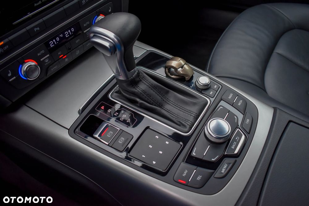 Audi A6 Avant 3.0 TDI DPF quattro S tronic - 32