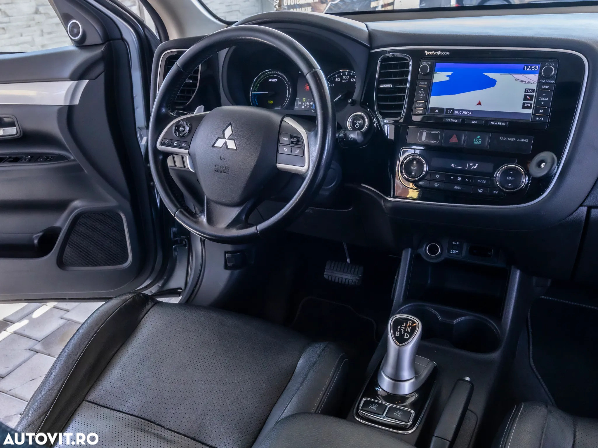 Mitsubishi Outlander 2.0 4WD Plug-In Hybrid - 7