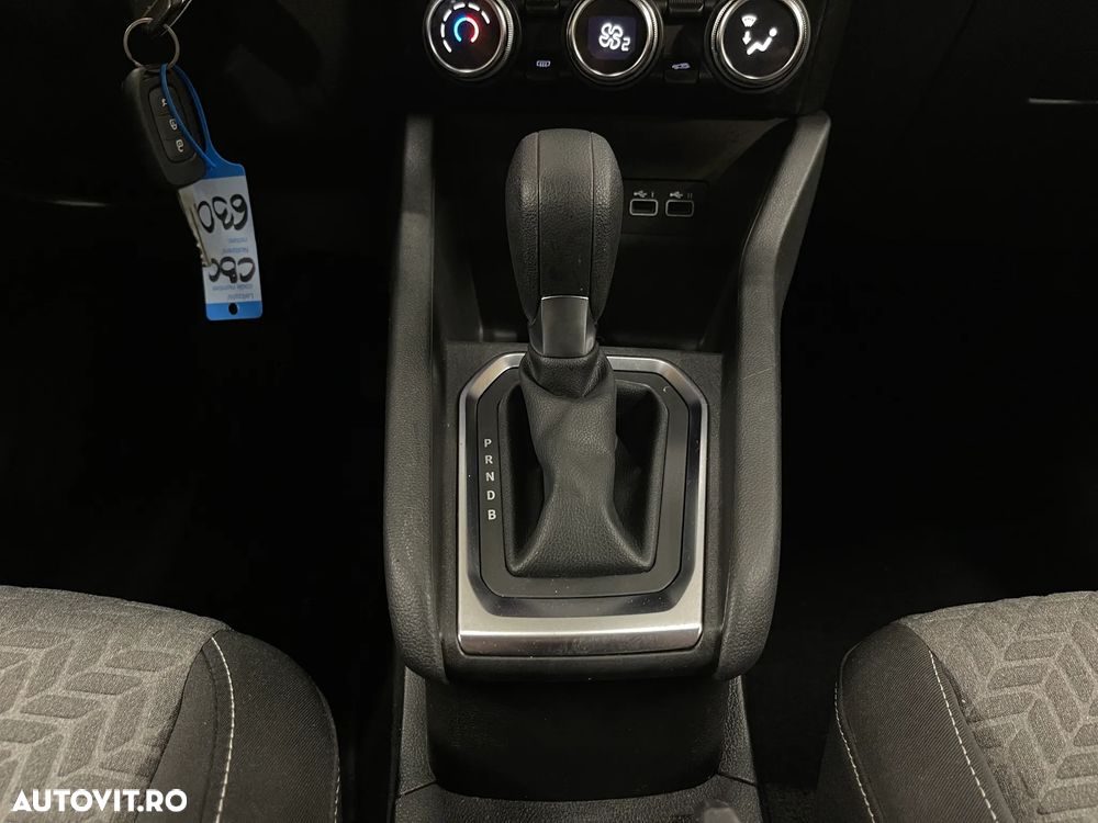 Renault Clio V E-Tech 145 Evolution - 19