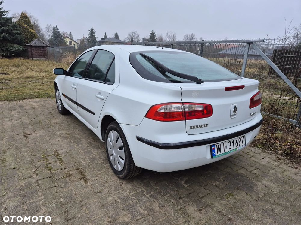 Renault Laguna 1.8 Concorde - 3