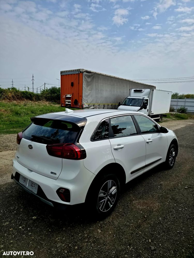 Kia Niro - 17