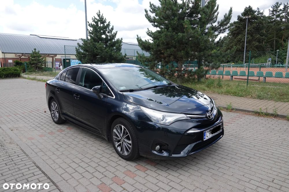 Toyota Avensis 1.8 Premium - 1