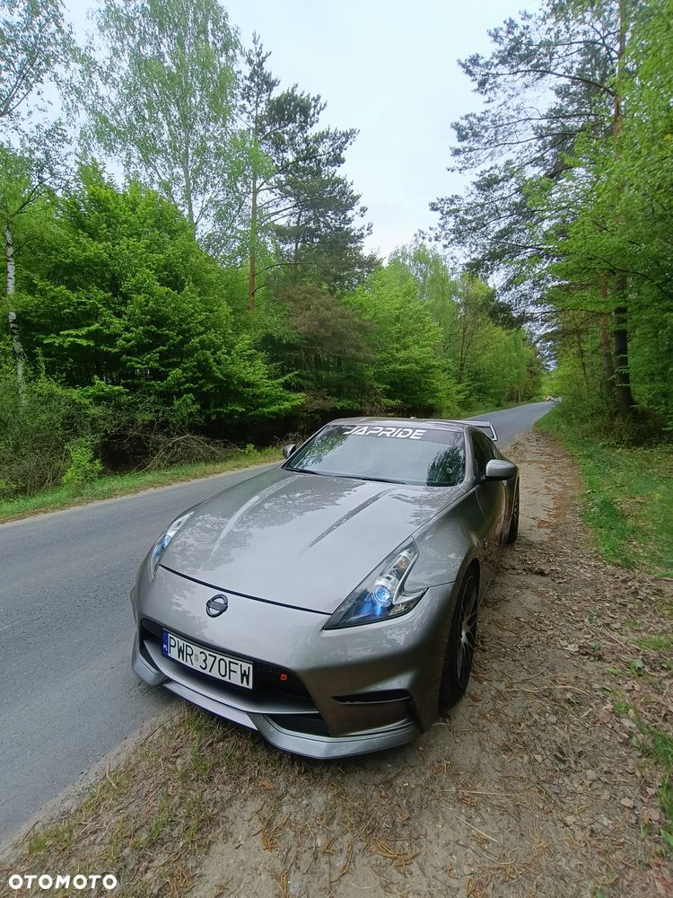 Nissan 370 Z - 1