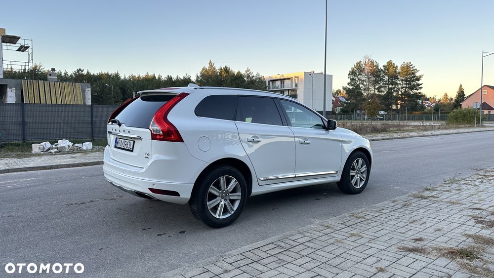 Volvo XC 60 T6 AWD Geartronic Summum - 6