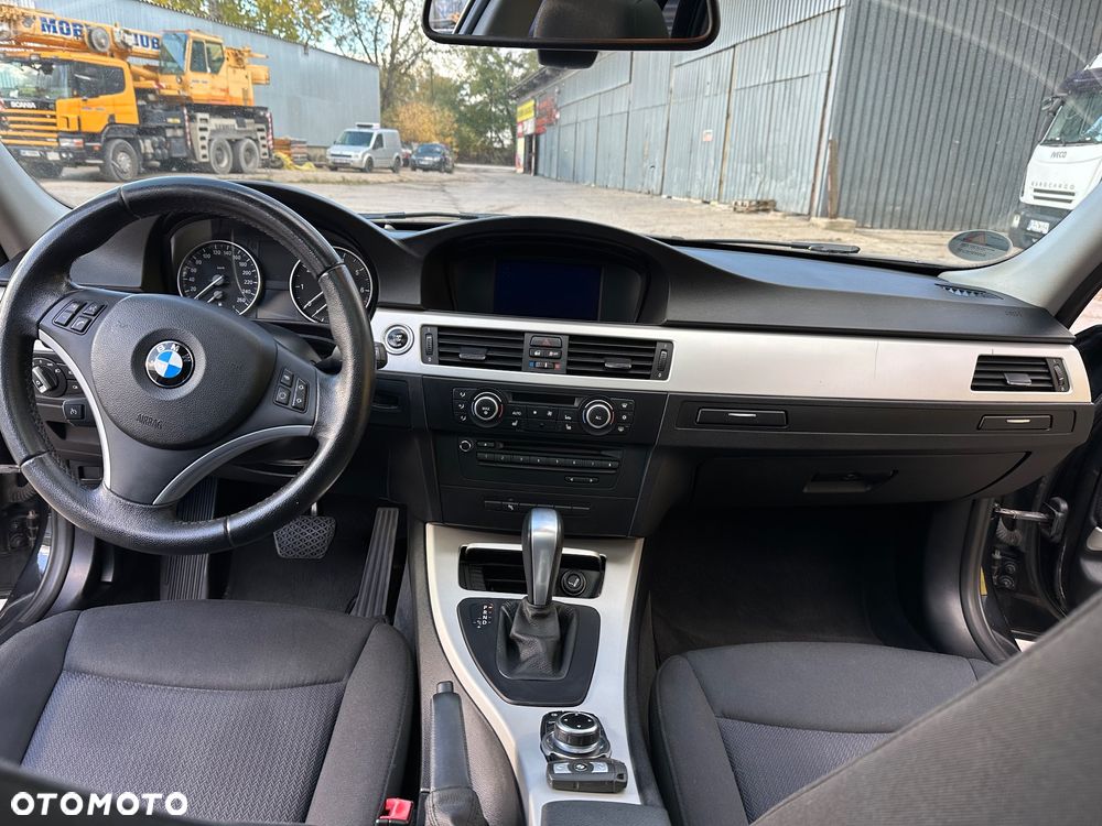 BMW Seria 3 - 27