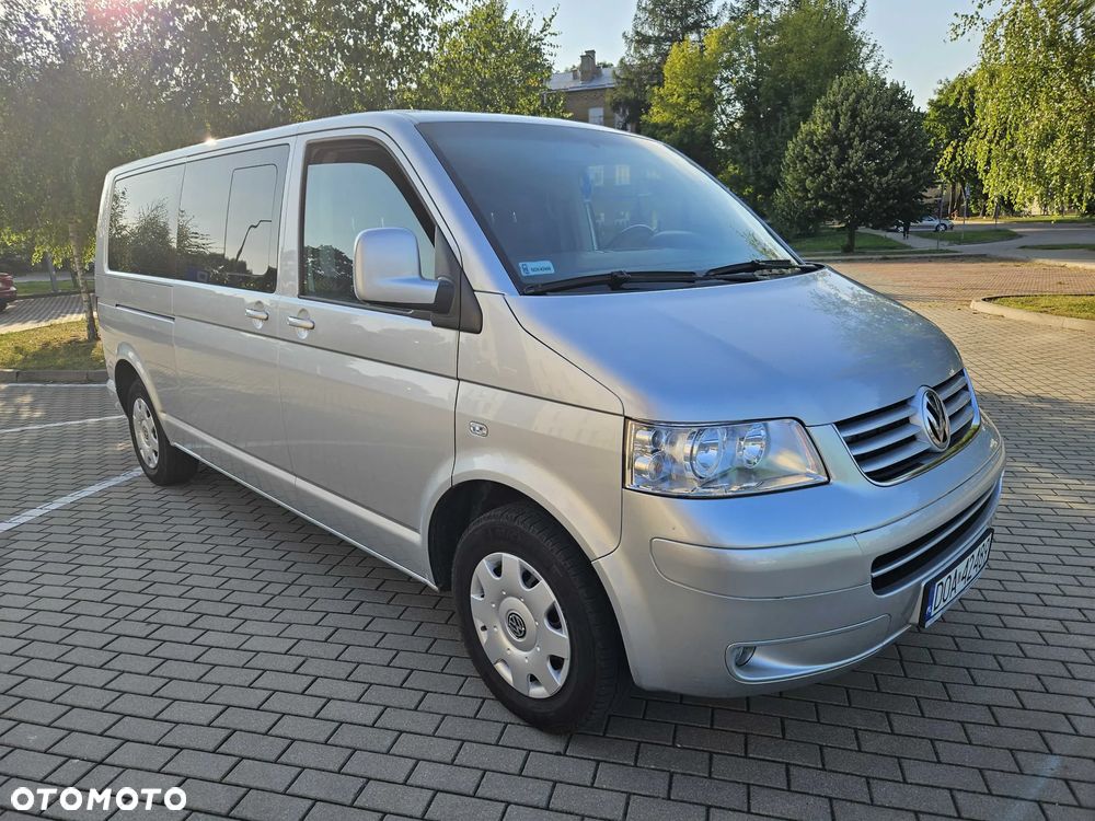 Volkswagen Caravelle - 2