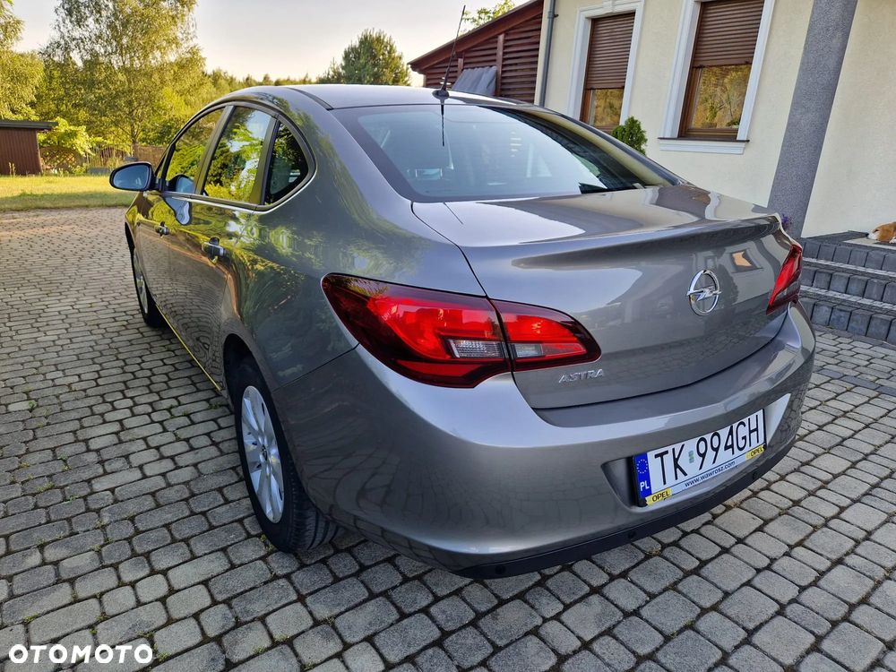 Opel Astra 1.6 Active EU6 - 5