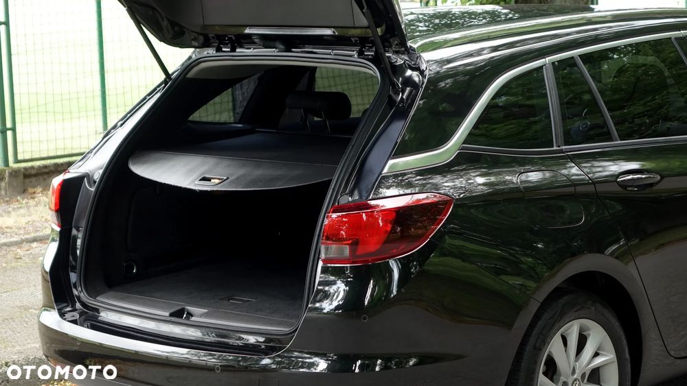 Opel Astra 1.5 D Start/Stop Sports Tourer Business Elegance - 34