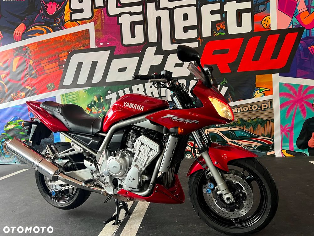 Yamaha FZS - 2