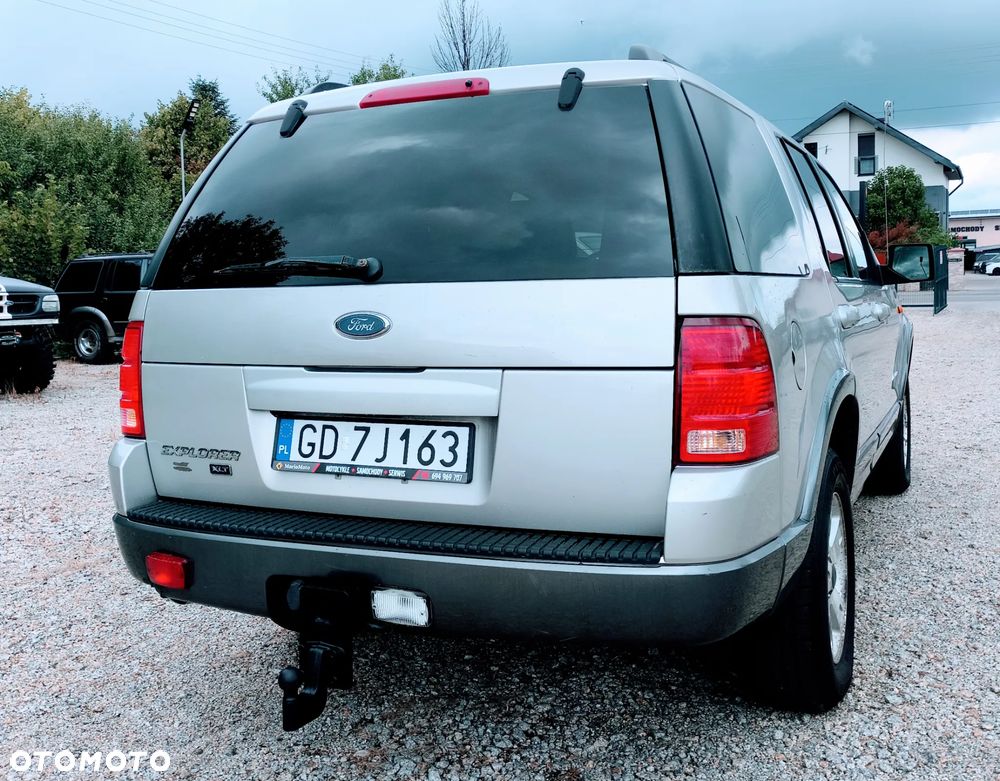 Ford Explorer 4.6 - 15