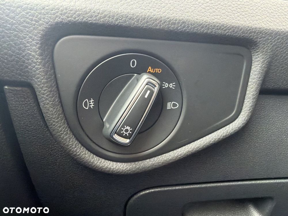 Volkswagen Touran 2.0 TDI BMT Comfortline DSG - 21