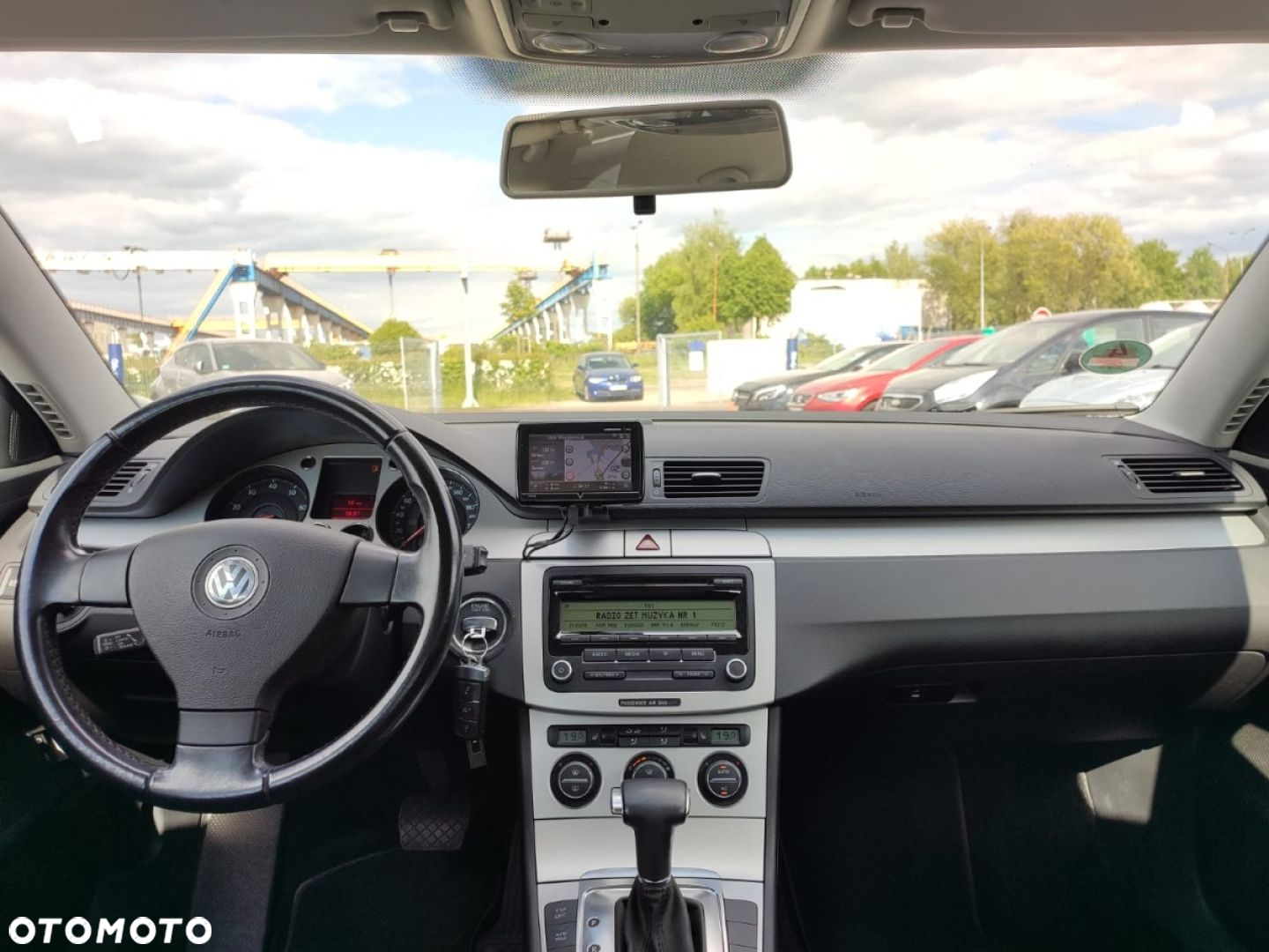 Volkswagen Passat - 9