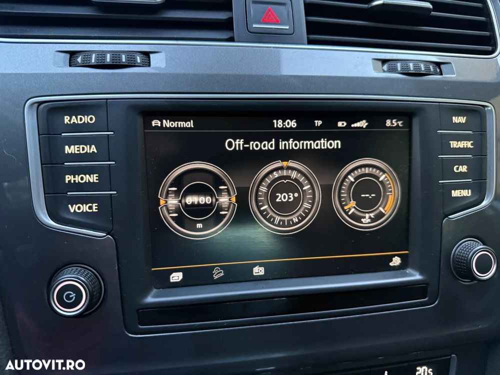 Volkswagen Golf 2.0 TDI DSG 4Motion - 11