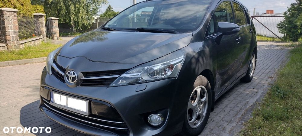 Toyota Verso 2.0 D-4D 5-Sitzer - 2