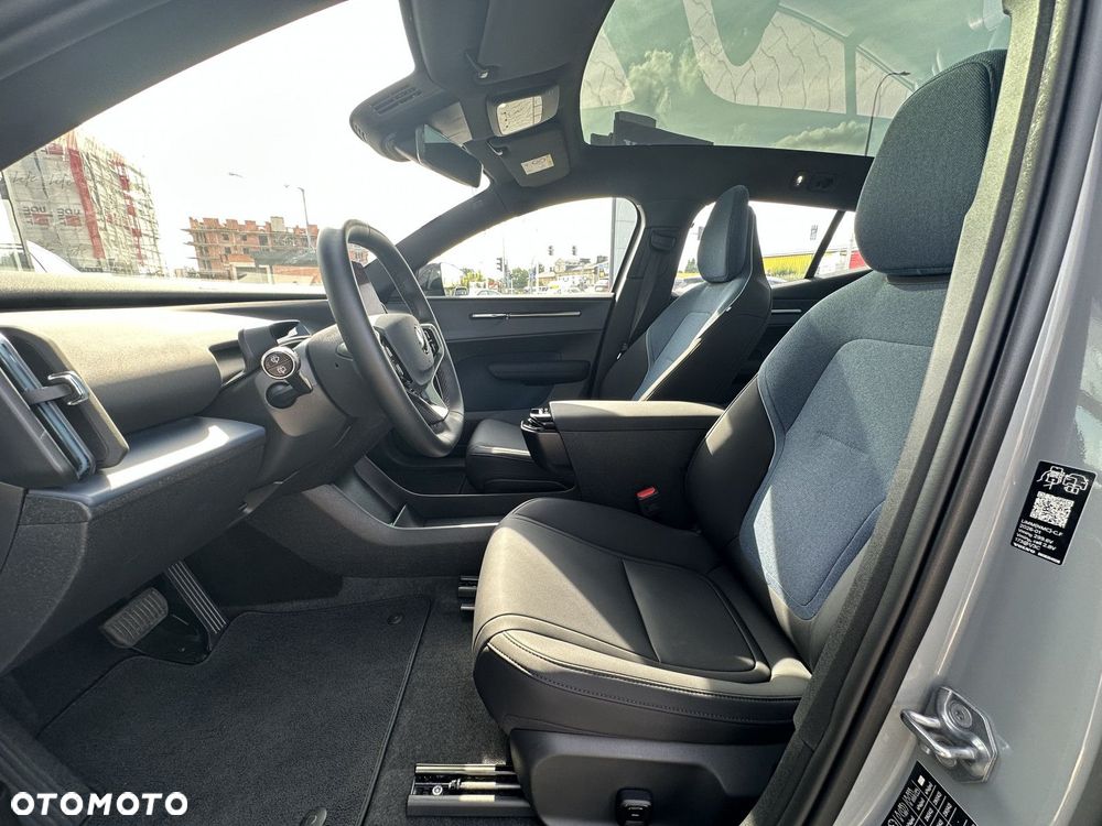 Volvo EX30 - 35