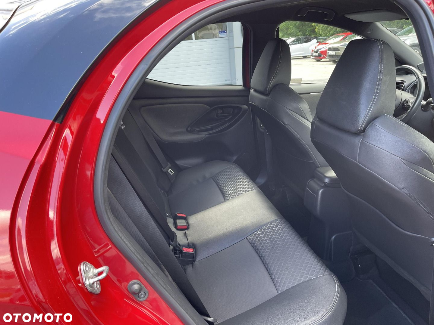 Toyota Yaris - 12