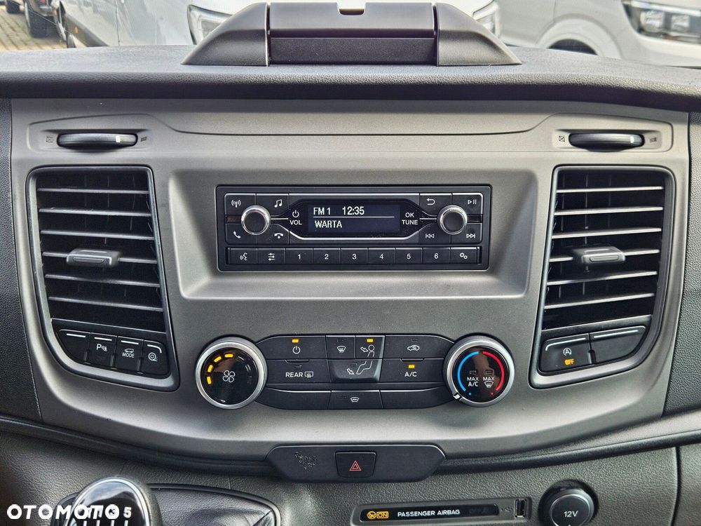Ford Transit - 28