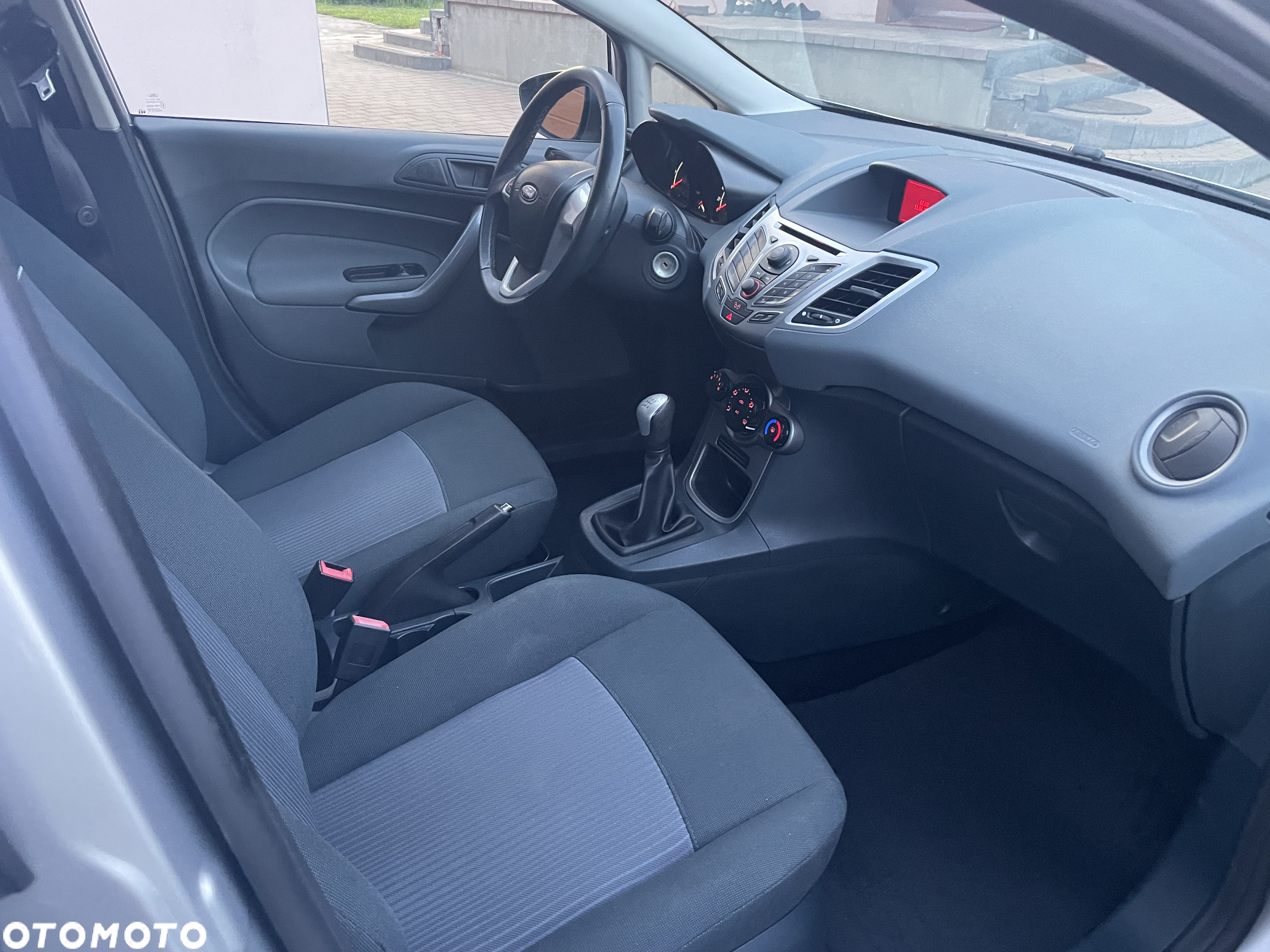 Ford Fiesta 1.25 Silver X (Trend) EU5 - 12