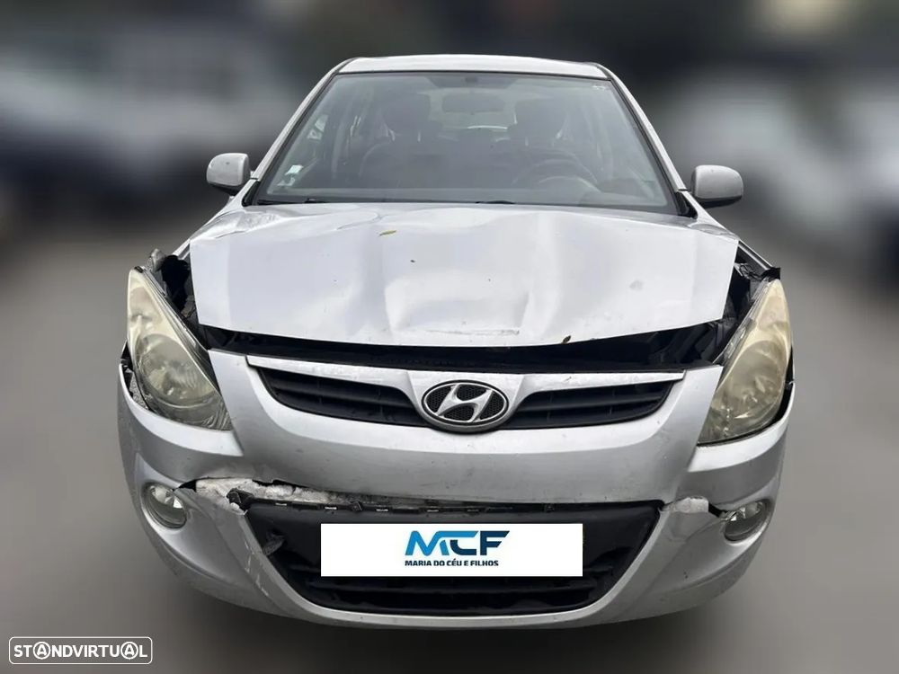 HYUNDAI i20 I Hatchback (PB) 1.4 CRDi Diesel 75 cv  55 kW 2008 - 2012 D4FC para peças - 4