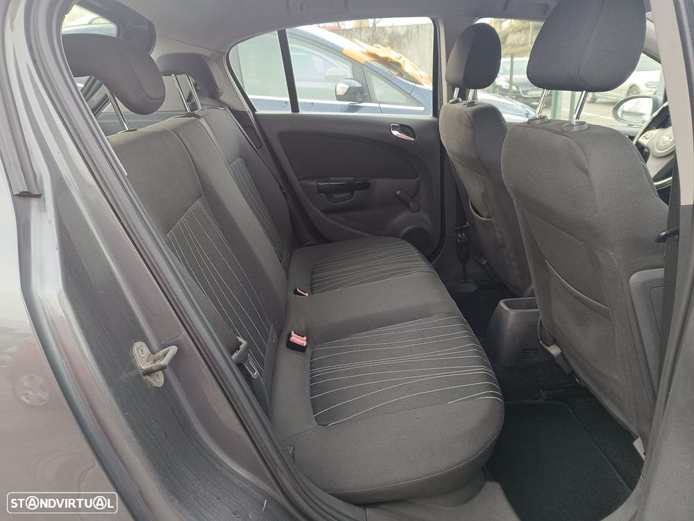 Opel Corsa 1.2 Enjoy - 11