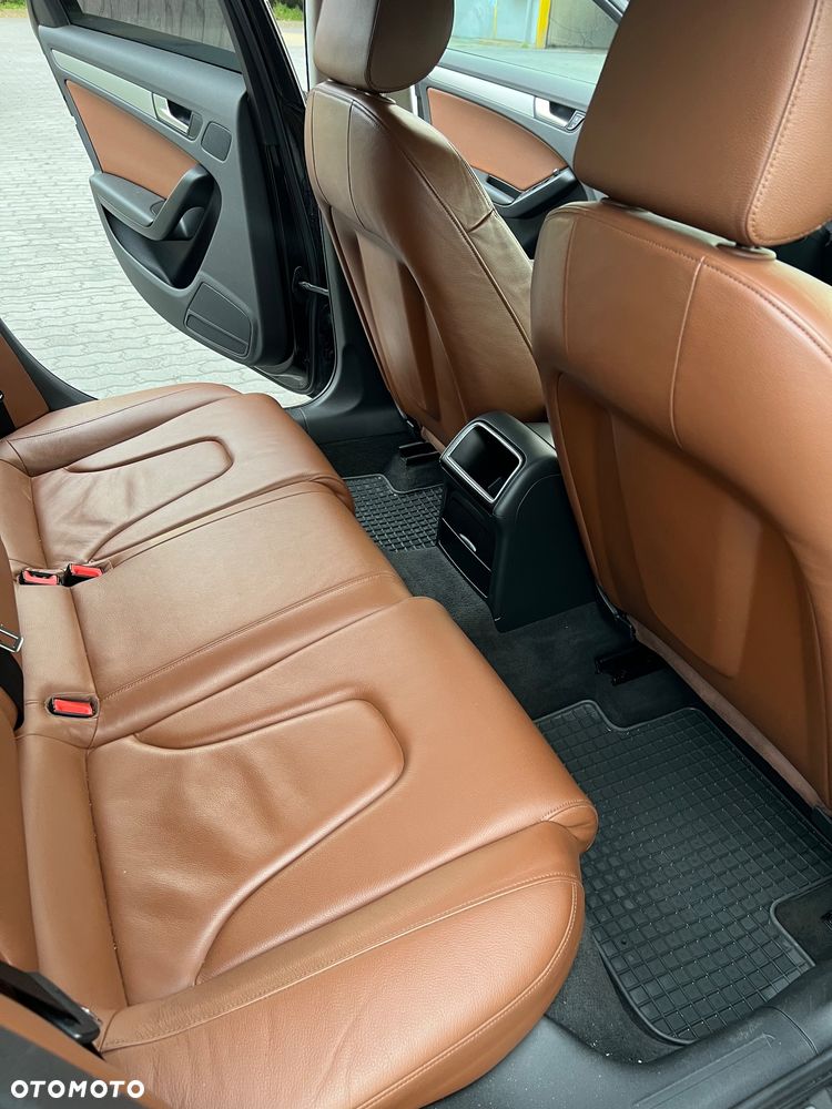 Audi A4 Limousine - 2