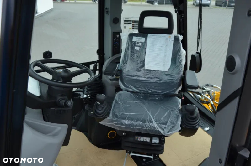 JCB WYNAJEM DŁUGOTERMINOWY 3CX AEC 2024r KLIMA, SZYBKOZŁĄCZE, 3 ŁYŻKI, UCHYLNA SKARPÓWKA - 14