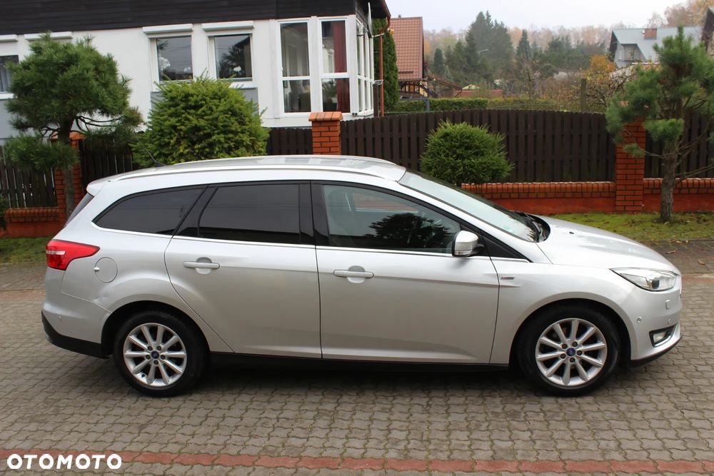 Ford Focus Turnier 1.5 EcoBlue Start-Stopp-System ST-LINE X - 5