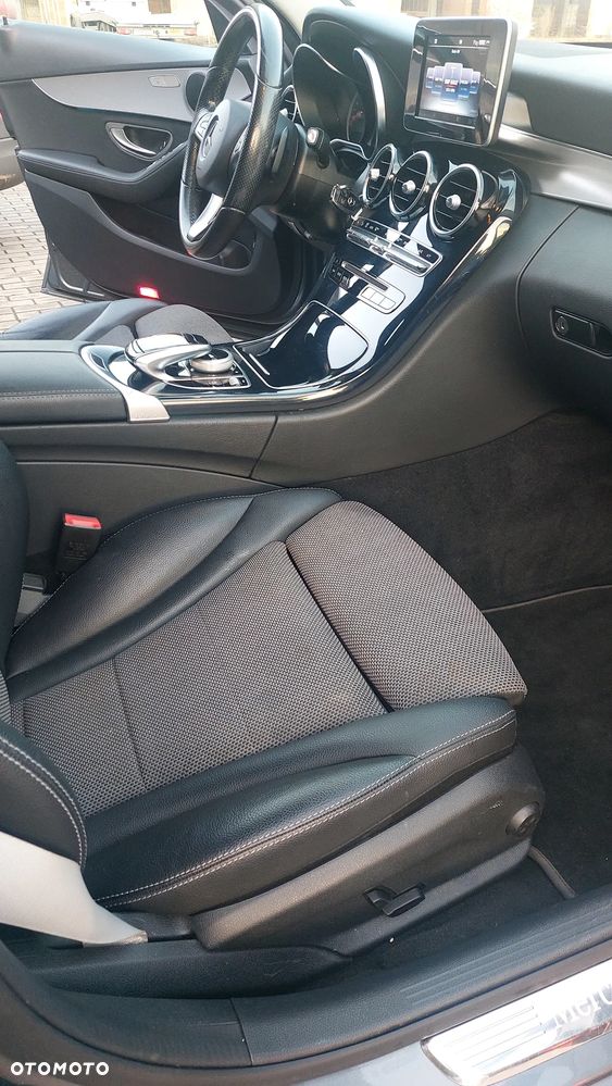 Mercedes-Benz Klasa C 200 4-Matic 7G-TRONIC - 7