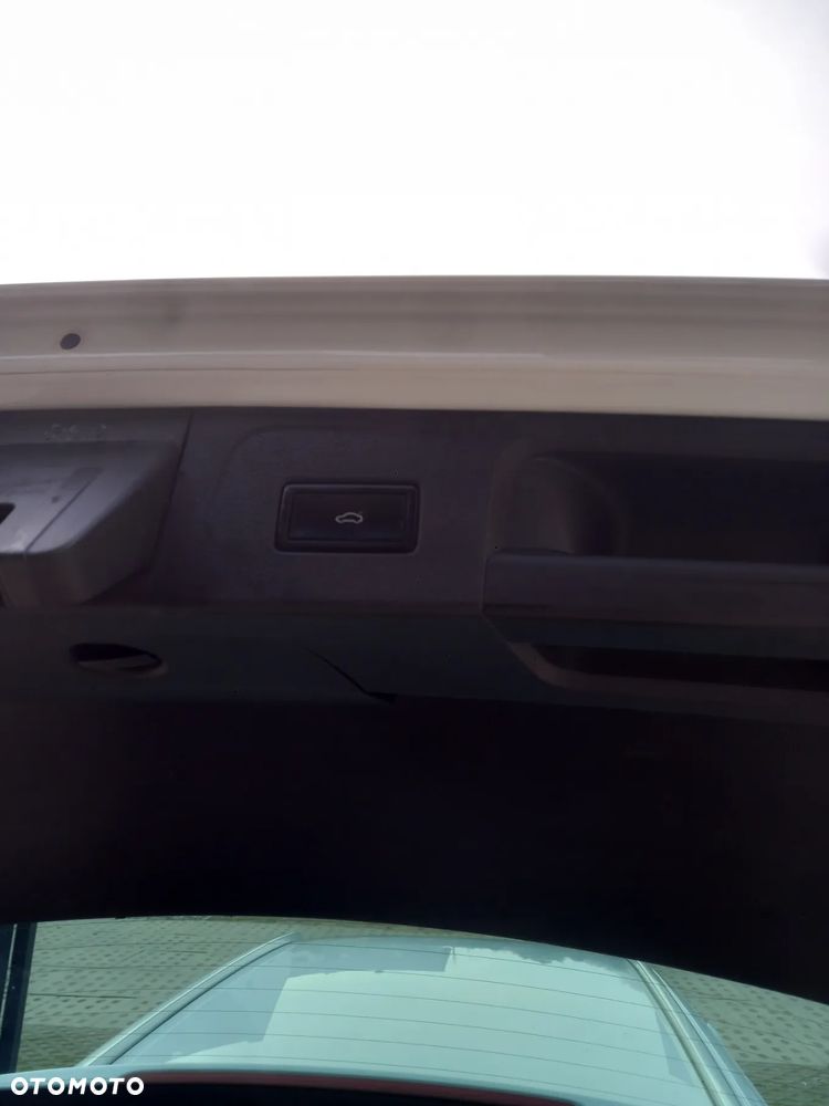 Volkswagen Passat - 5