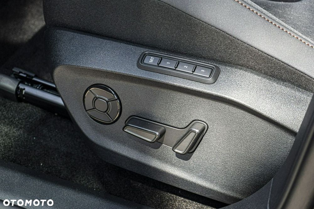 Cupra Raval - 16