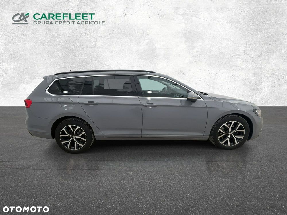 Volkswagen Passat - 4