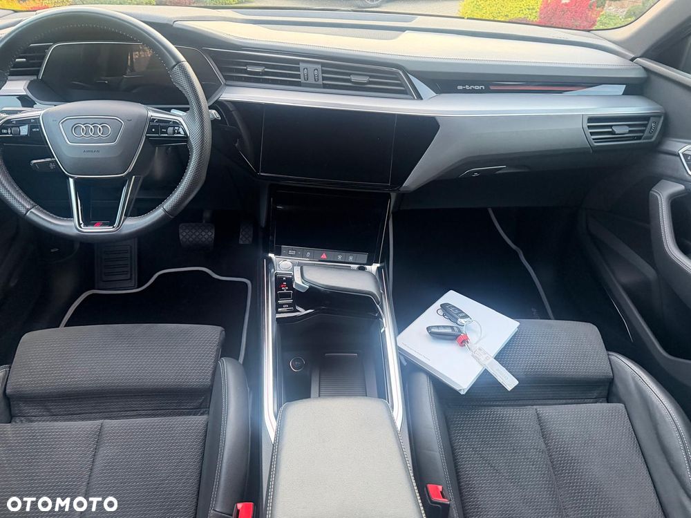 Audi e-tron 55 Quattro S Line - 15