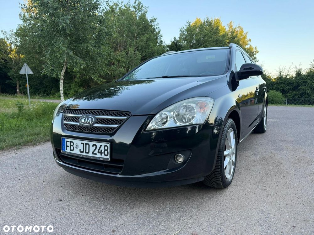 Kia Ceed - 1