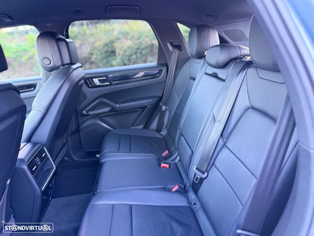 Porsche Cayenne E-Hybrid Tiptronic S Platinum Edition - 23