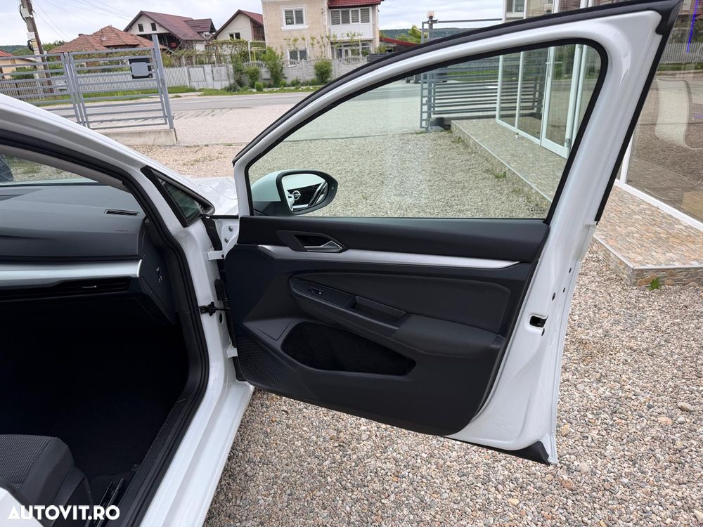Volkswagen Golf 2.0 TDI SCR Comfortline - 17