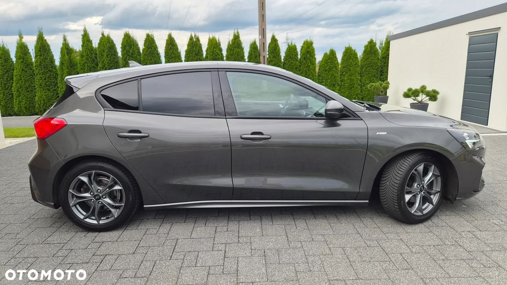 Ford Focus 1.0 EcoBoost Hybrid ST-LINE DESIGN - 26