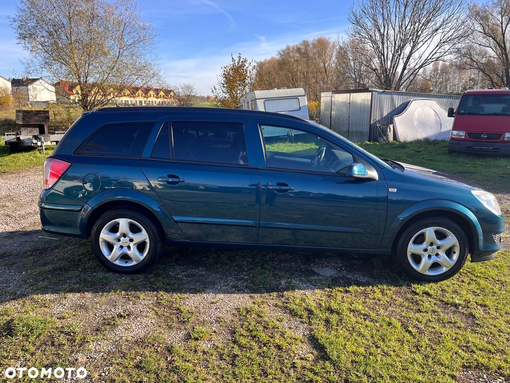 Opel Astra 1.6 Caravan Edition - 3