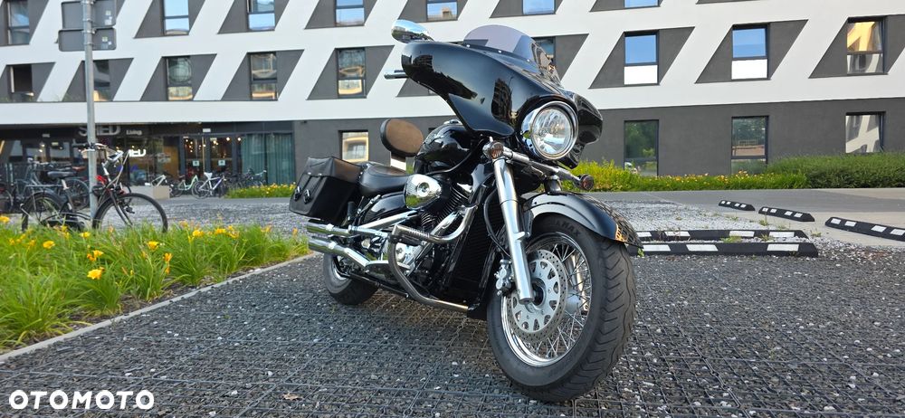 Suzuki Intruder - 4