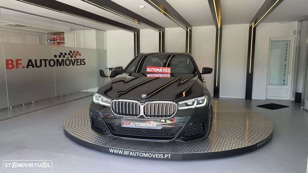 BMW 530 e Pack M - 12