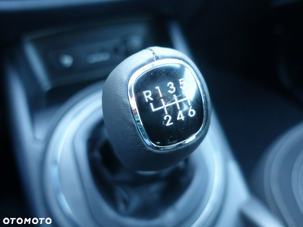 Kia Sportage 1.6 GDI Business Line L 2WD - 22