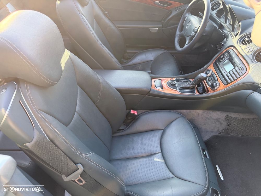 Mercedes-Benz SL 350 - 11