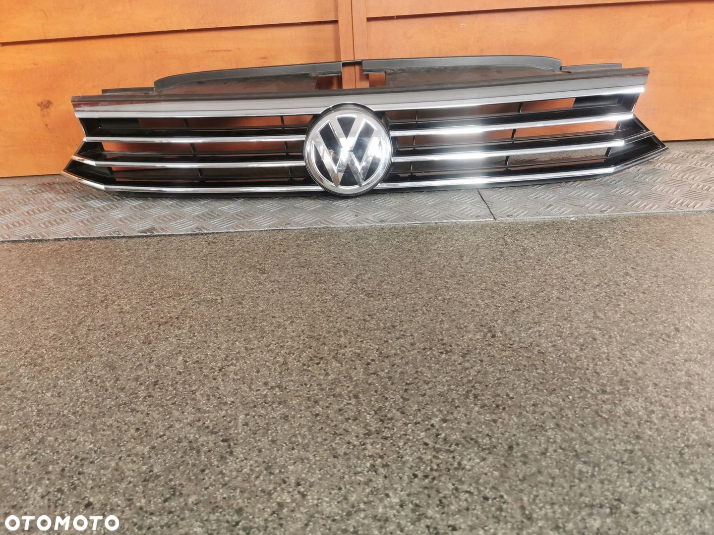 GRILL ATRAPA VW PASSAT B8 3G0853653 - 3