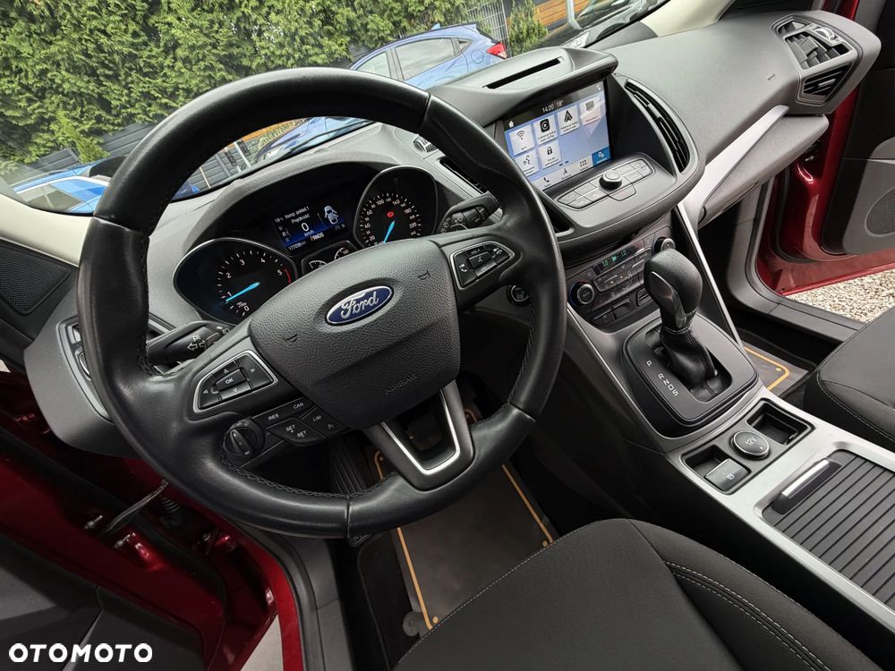 Ford Kuga 2.0 TDCi 2x4 Titanium - 30