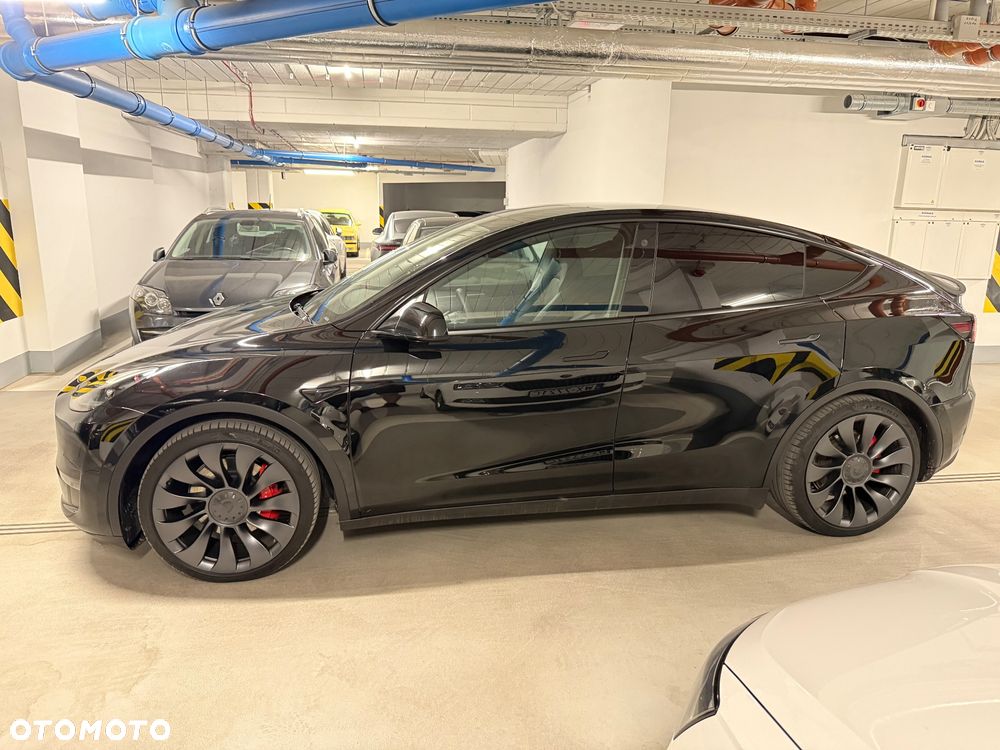 Tesla Model Y Performance AWD - 9